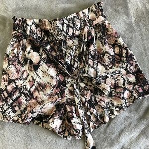 Paper bag snake skin print high waisted short.